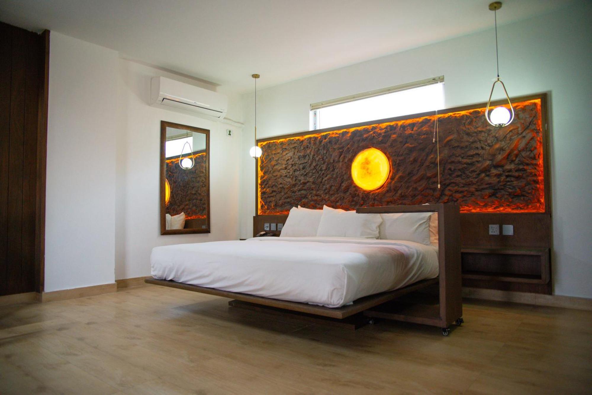 Hotel Crown Inn Karachi Exterior photo